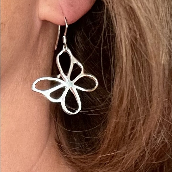 Sterling Silver 925 Butterfly Pierced Earrings New - Picture 3 of 4